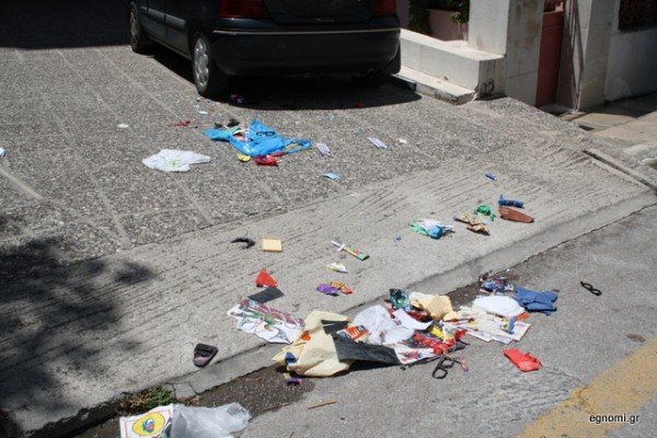 Αθλια εικόνα στην οδό Ελληνος Στρατιώτου