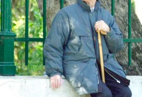 Χτύπησαν 90χρονο μέσα στο σπίτι του για 20 ευρώ