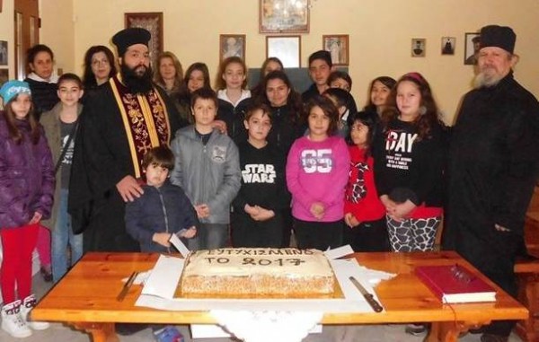 Χαρούμενη γιορτή στο Κατηχητικό Σχολείο Ασμηνίου