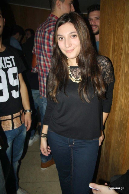 Πέταξε «καρφί» στις ξανθιές