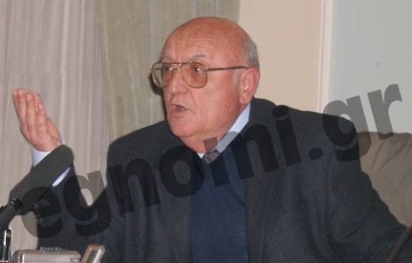 Αποχαιρετούν τον Δημήτρη Κασσαβέτη