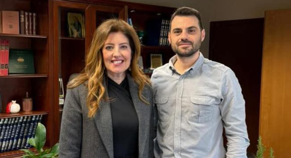 Εθιμοτυπική συνάντηση Καραμπατσώλη - Σπυρόπουλου