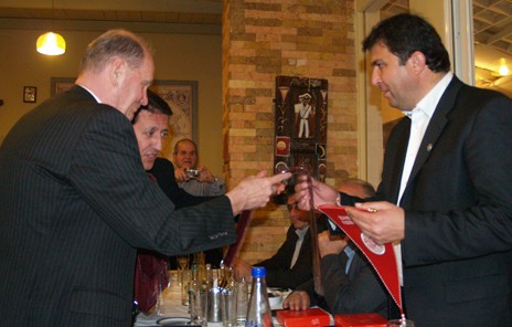 Ελβετικές γραβάτες ...και όχι ρολόγια