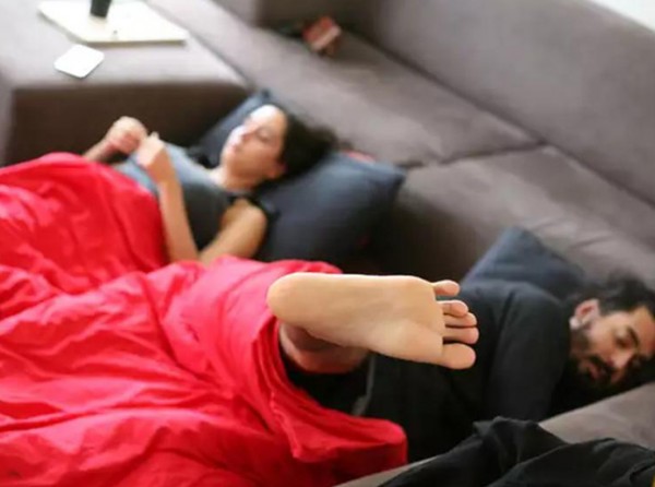 Κλοτσιές στον ύπνο