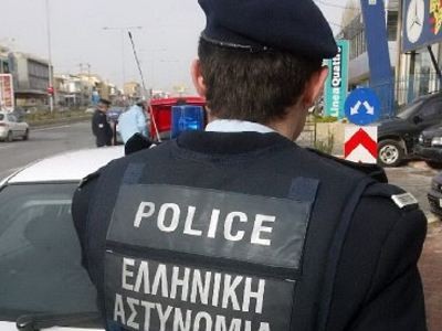 Στο σκαμνί δόκιμος αστυφύλακας που υποστηρίζει τη Χρυσή Αυγή