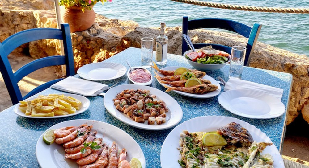 Χαλκίδα και πέριξ: Αυτά είναι τα ουζερί που αξίζει να τιμήσετε (ΑΝΑΝΕΩΜΕΝΟ ΑΡΘΡΟ)!