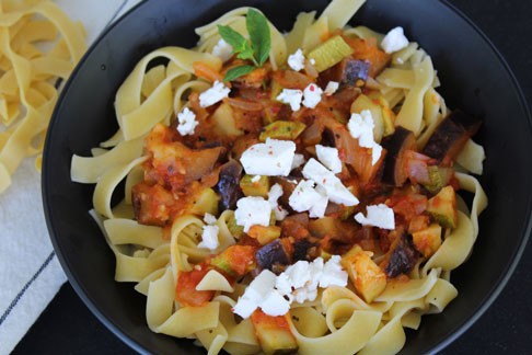 Χυλοπίτες με μελιτζάνες και φέτα