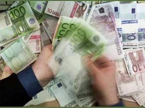 Απατεώνας έπαιρνε λεφτά για να ... τακτοποιήσει τη ΔΕΗ!