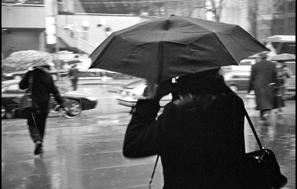 Βροχοπτώσεις σε όλη τη χώρα τις επόμενες μέρες - Καλύτερος ο καιρός το Σαββατοκύριακο