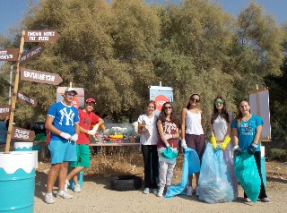 Παγκόσμια εκστρατεία καθαρισμού των ακτών