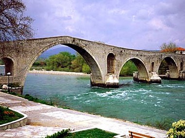 Πρόεδρος ο Παπαχαρίσης