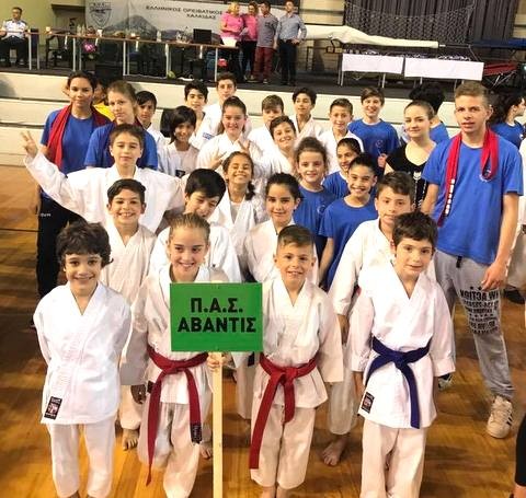 Π.Α.Σ. ΑΒΑΝΤΙΣ: Κέρδισε πιο πολλά χρυσά στο Πανευβοϊκό Κύπελλο Καράτε