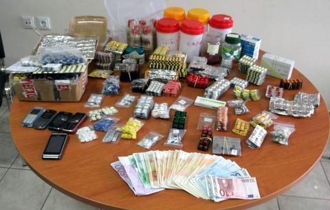 Κύκλωμα εισαγωγής ναρκωτικών χαπιών στα Οινόφυτα