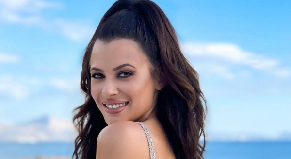 Η Λάουρα Νάργες έγινε πάλι ξανθιά!