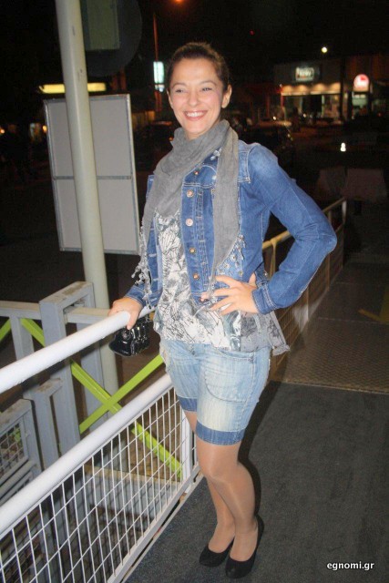 Ντύνεται μόνο στη Λάρισα