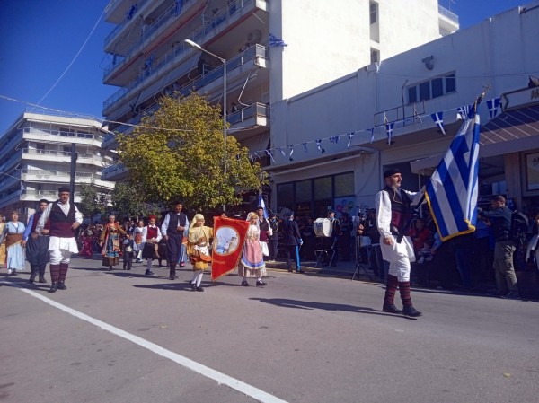 ΧΑΛΚΙΔΑ 28η ΟΚΤΩΒΡΙΟΥ: Η παρέλαση των συλλόγων