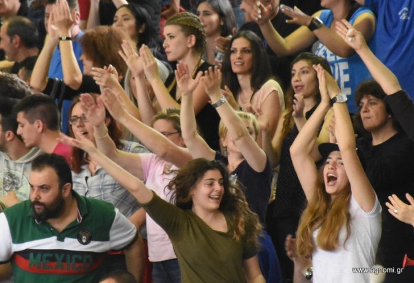 ΚΥΜΗ-ΦΑΡΟΣ: Κάθε καλάθι και ...χαμός