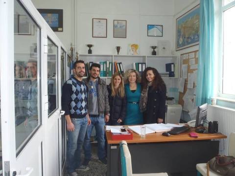 ΑΥΛΩΝΑΡΙ: Οι νέοι εξόπλισαν τα σχολεία της περιοχής