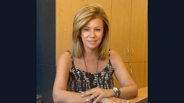 ΑΝΝΑ ΠΑΠΠΑ: Στα ...αζήτητα το Μουσικό Σχολείο Χαλκίδας και η ανάπλαση της Παραλίας Αυλίδας