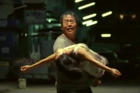 Δάκρυσαν εκατομμύρια άνθρωποι με μία διαφήμιση ασφαλιστικής εταιρίας (video)