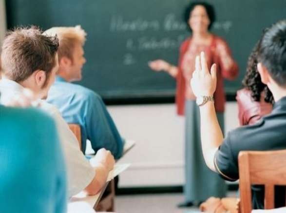 Αλλαγές στα ωράρια καθηγητών και δασκάλων