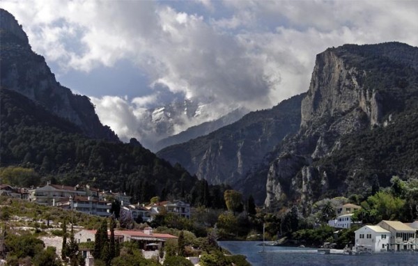 Ανέβηκαν στο ... θρόνο του Δία