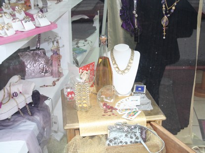 Το στρωσαν στην Brunella