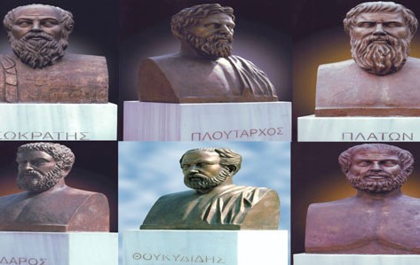 Η Εύη Σαραντέα αναπαριστά αρχαίους Έλληνες από προτομές τους