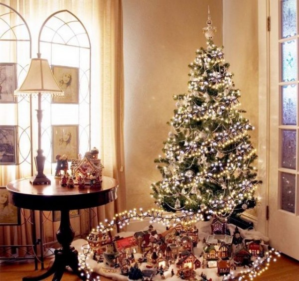 Πόσο σας κοστίζουν στο ρεύμα τα Χριστουγεννιάτικα λαμπάκια