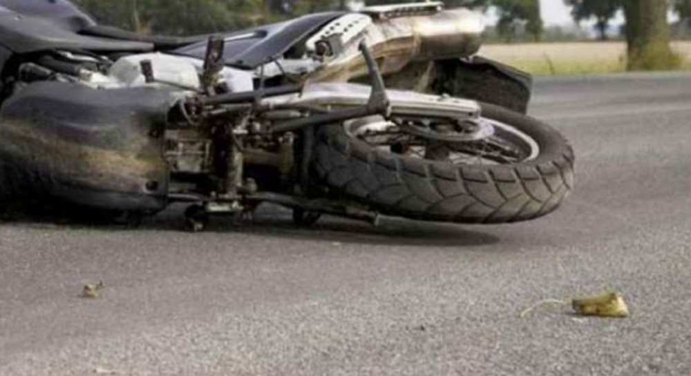 ΧΑΛΚΙΔΑ: Τραυματίστηκε νεαρός δικυκλιστής σε τροχαίο