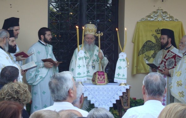 Εγκαινιάστηκε η εκκλησία της Αγίας Τριάδας στη Στενή