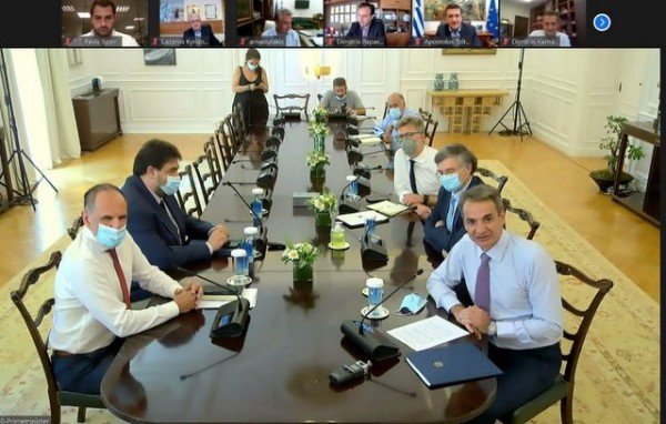 Σχέδιο ενθάρρυνσης και επίσπευσης εμβολιασμών ενεργοποιεί η Περιφέρεια Στερεάς Ελλάδας