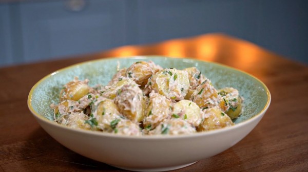 Πατατοσαλάτα με γιαούρτι