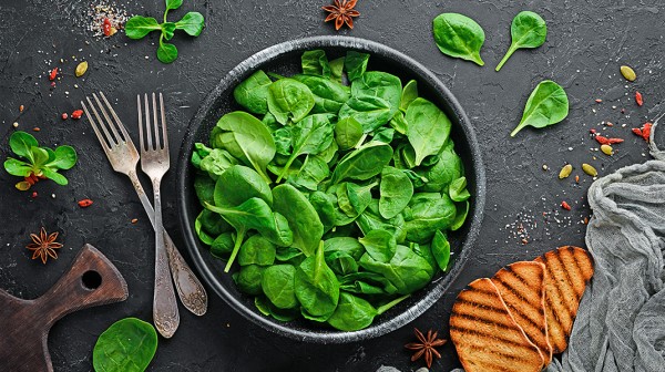 Χριστουγεννιάτικη σαλάτα