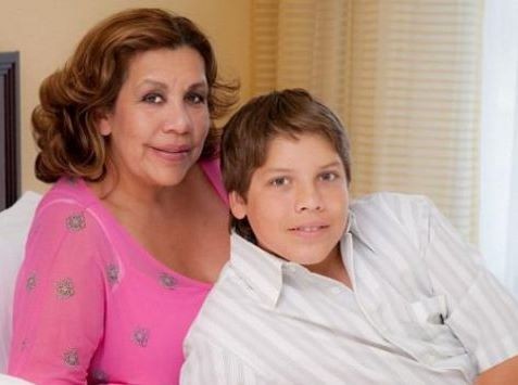 Αυτός είναι ο εξώγαμος γιος του Σβαντζενέγκερ!