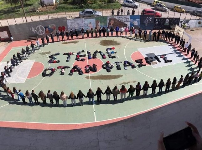 ΤΡΑΓΩΔΙΑ ΣΤΑ ΤΕΜΠΗ: Συγκλόνισαν μαθητές από Αμάρυνθο και Ψαχνά