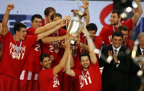 Το παλαμάκι του Βαγγέλη Αγγέλου