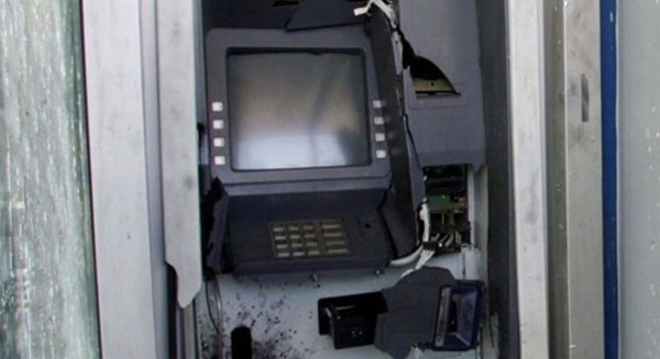 Ανατίναξαν ΑΤΜ στο ΚΕΠ Δροσιάς