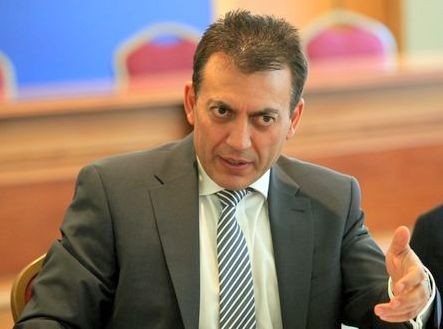 TΣIMENTA XAΛKIΔAΣ: Oχι είπε ο Bρούτσης