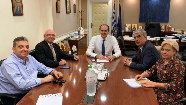 Στον υφυπουργό Οικονομικών ο Σίμος Κεδίκογλου με τον Δήμαρχο Ερέτριας