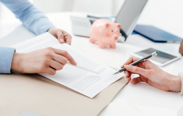 Άρχισε να λειτουργεί το πρώτο ΚΕΠ για δανειολήπτες