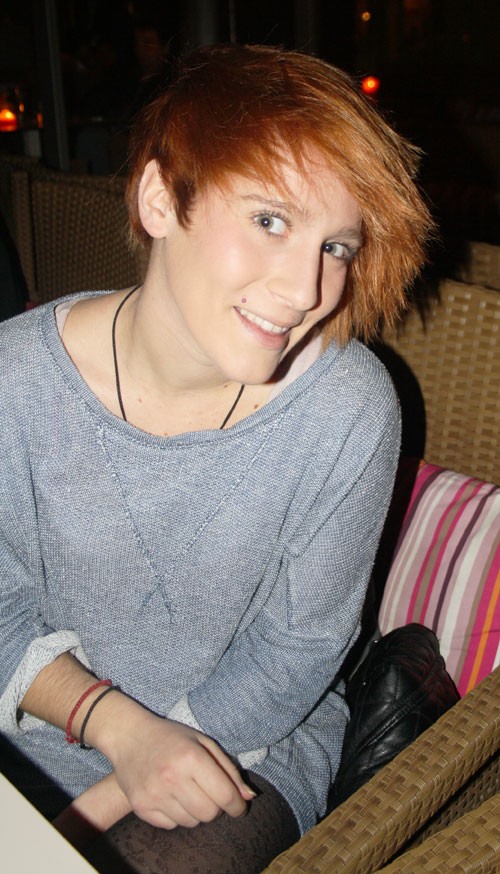 Θυμίζει Ελεονώρα