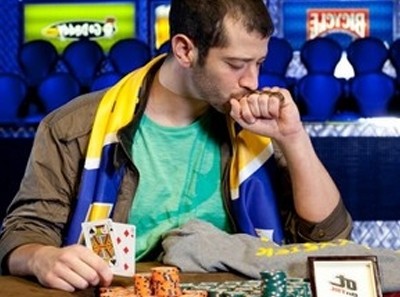 Λεφτά υπάρχουν για παράνομο τζόγο