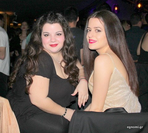 Διπλή έξοδος για διαφορετικούς λόγους