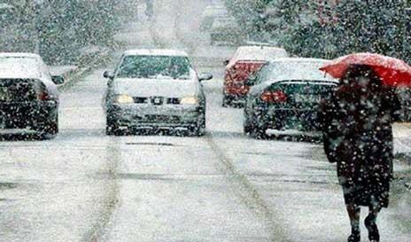 ΚΑΙΡΟΣ: Βροχές, καταιγίδες, αλλά και χιόνια με αισθητή μείωση της θερμοκρασίας