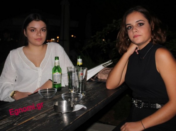 Βλέμμα αυστηρό και καθηλωτικό!