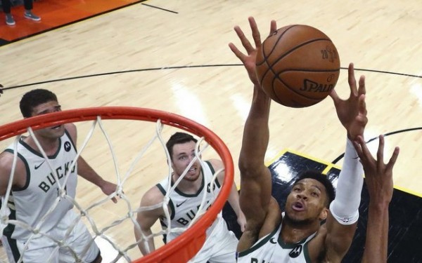 ΤΕΛΙΚΟΙ NBA: Μία νίκη μακριά από τον τίτλο ο μέγας Αντετοκούνμπο (VIDEO)