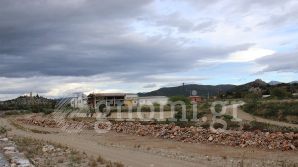 ΛΗΛΑΣ: Ατελείωτο βουνό οι πέτρες μέσα στο ποτάμι (VIDEO)