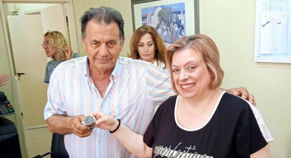 Με δώρο ένα ρολόι εγκαταλείπει την εκπαίδευση ο φυσικός Γιώργος Γιαννούκος