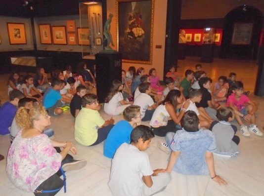 Τους εντυπωσίασαν οι στολές και τα αεροπλάνα